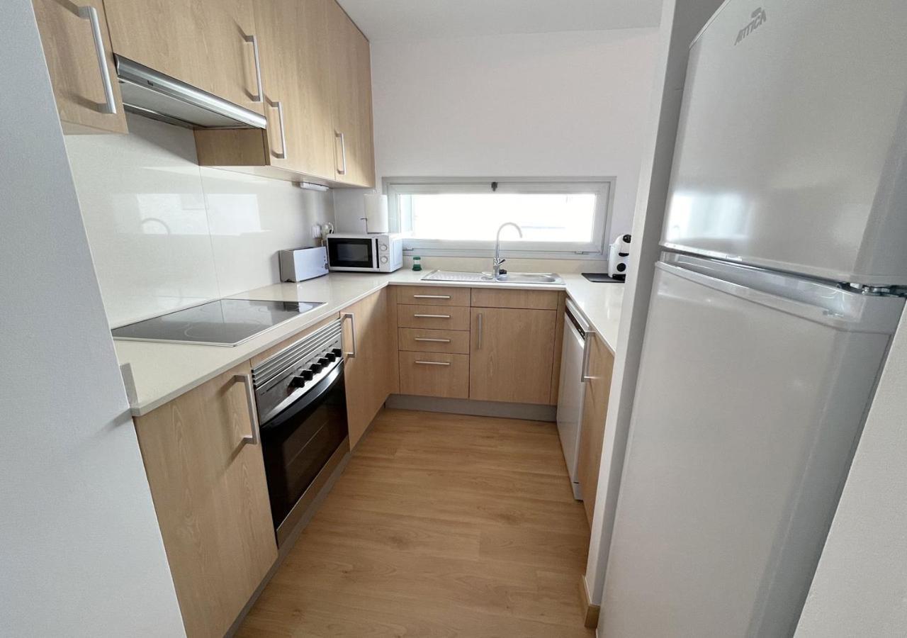 2-Bedroom Brand New Apartment Steps From The Beach Llanca Exterior photo